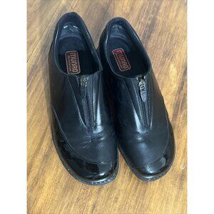 Munro American Women's Black Leather Front Zip Loafer Shoe Size 6 WW